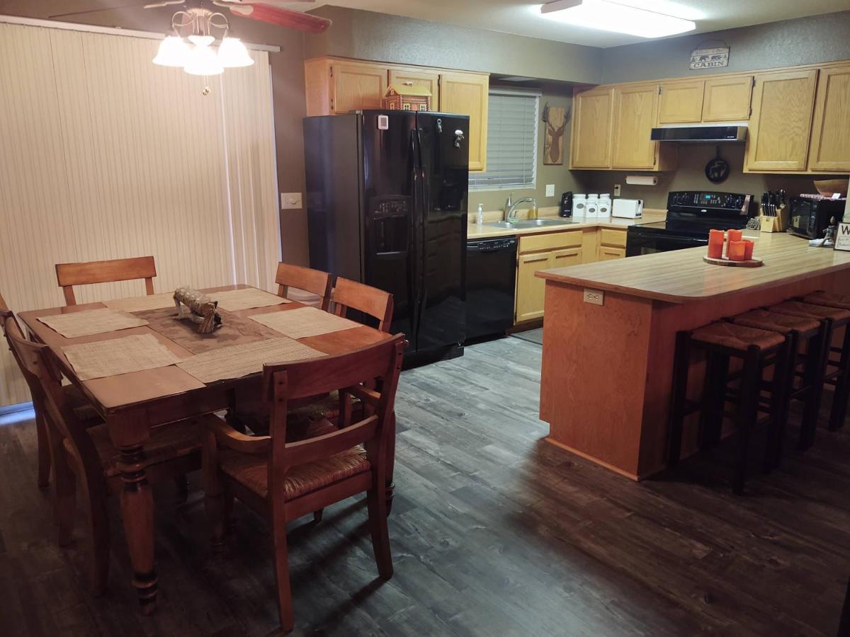 2br Gated Escape Pool And Jacuzzi Walk To Dining And Trails Сasa de vacaciones Pinetop-Lakeside