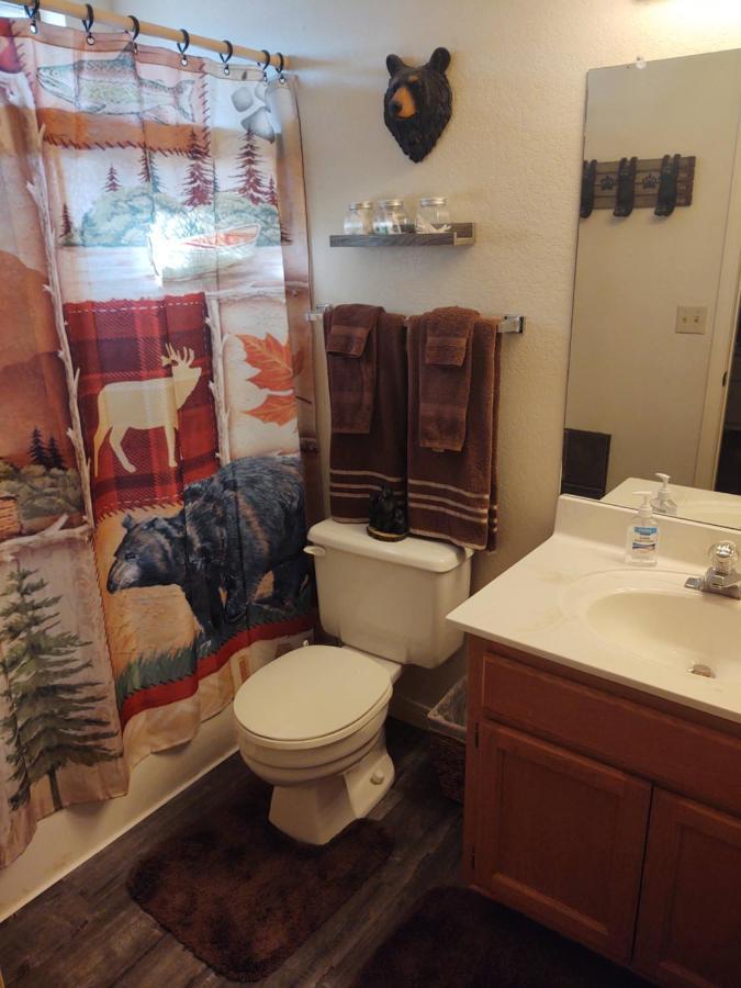 Сasa de vacaciones 2br Gated Escape Pool And Jacuzzi Walk To Dining And Trails *