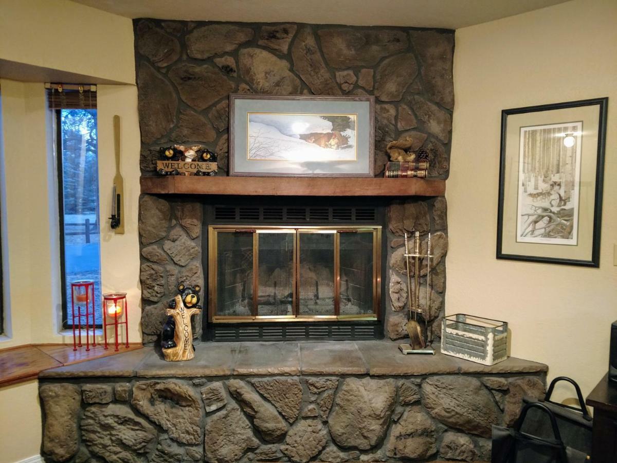 Holiday home 2br Gated Escape Pool And Jacuzzi Walk To Dining And Trails