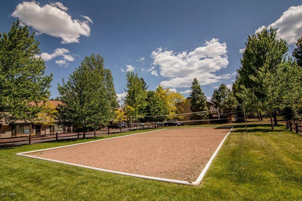 2br Gated Escape Pool And Jacuzzi Walk To Dining And Trails Holiday home Pinetop-Lakeside